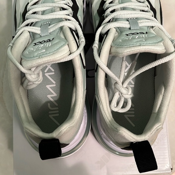 air max 270 react spruce aura